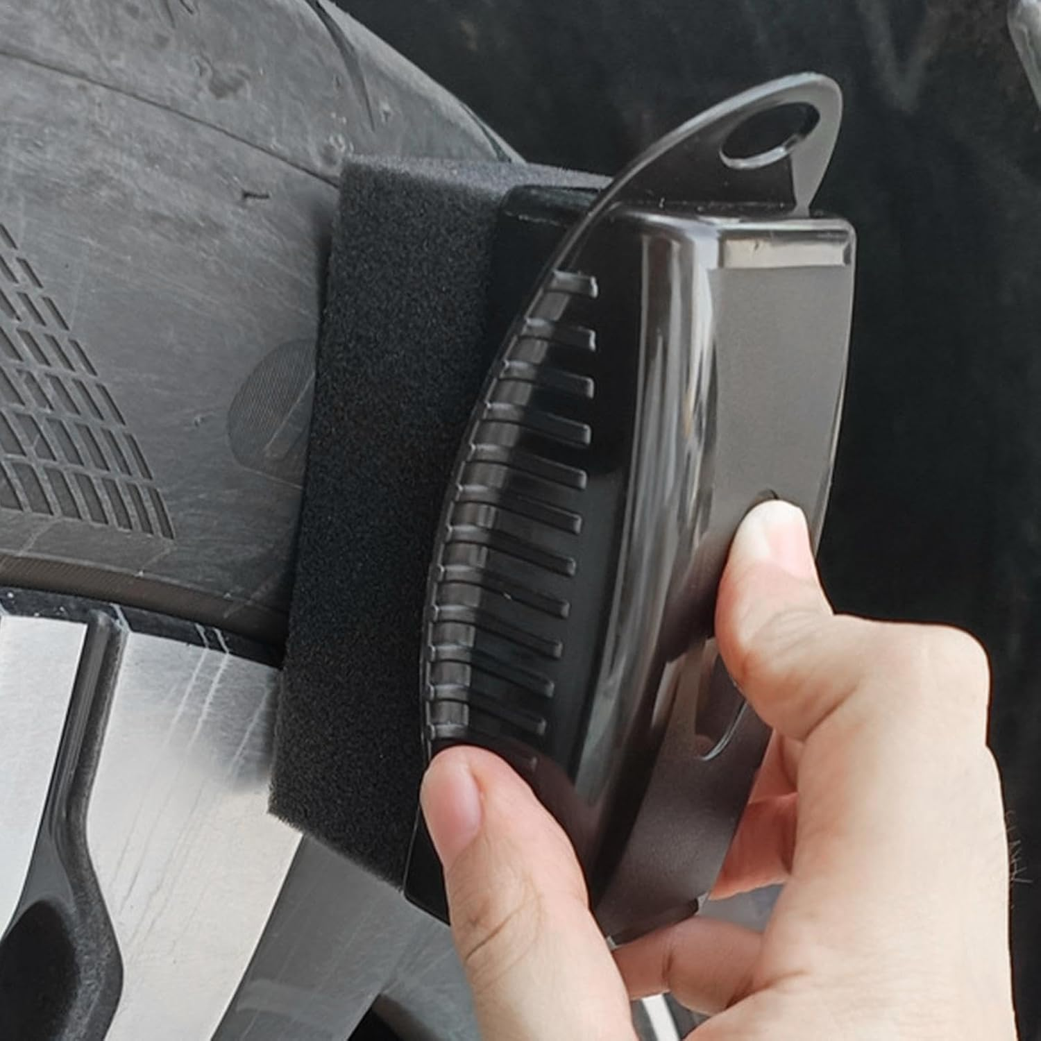 Tire Shine Applicator - Professional Care Tool, Versatile Tire Sponge | Ergonomic Tire Shine Sponge, Perfect Achieving Polished Finish, Great Automotive Car Maintenance, Reiable Accessory for Tires