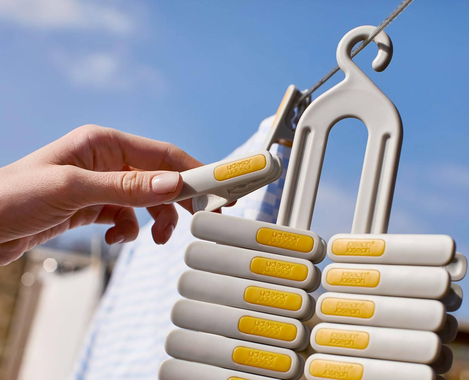 Joseph Joseph Pegstore 30-Piece Clothes Peg Set with Storage Stand for Washing Line, Durable and UV Resistant Recycled Plastic image number 4