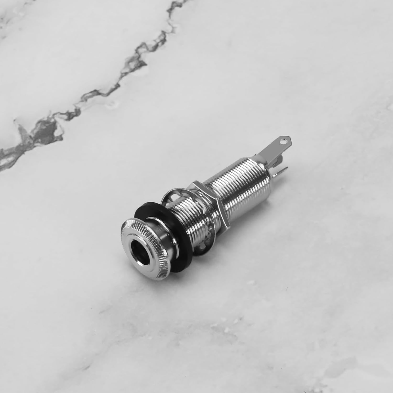 Ecsing 2Pcs 6.35Mm Stereo Barrel Jack Socket with 4 Pin Guitar Bass 1/4" Barrel Jack Cylinder Input Output Jacks Guitar Accessories Copper Silver - Black image number 4