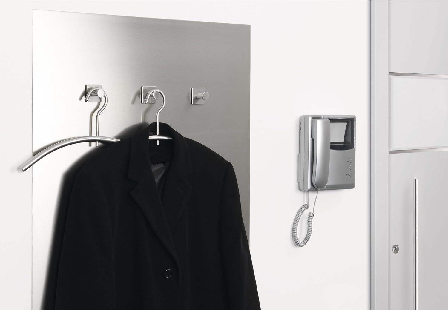 Tesa UK Powerbond Ultra Strong Foam Double Sided Tape, 5 M X 19 Mm image number 6