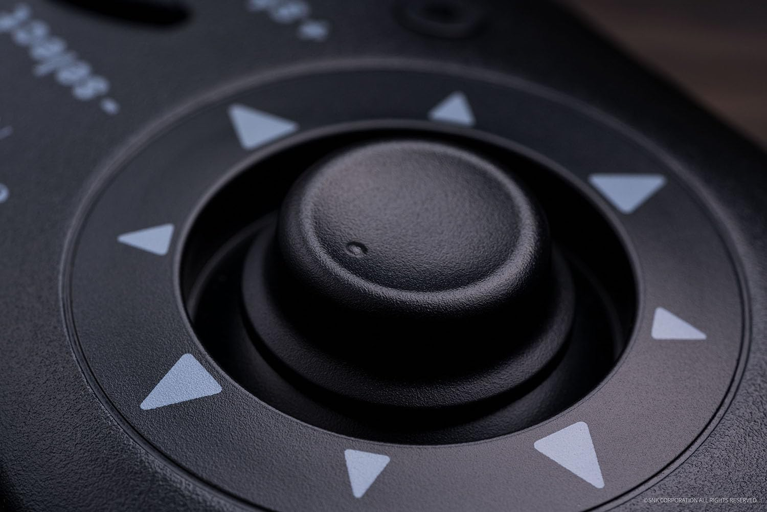 8Bitdo NEOGEO Wireless Controller for Windows, Android, and NEOGEO Mini with Classic Click-Style Joystick - Officially Licensed by SNK (Mai Shiranui Edition)