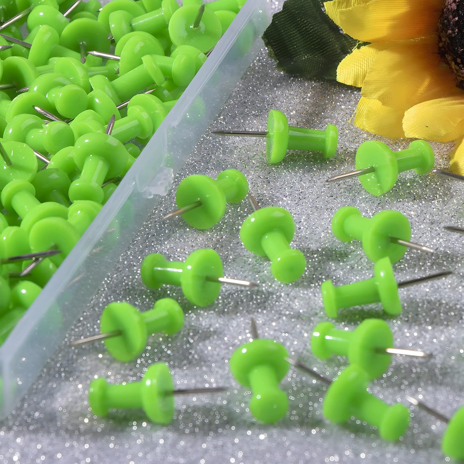 VAPKER Push Pins Tacks 120Pcs Solid Green Thumb Tacks Larger Size Pin Map Tacks Plastic Head with Steel Point for Bulletin Board image number 6