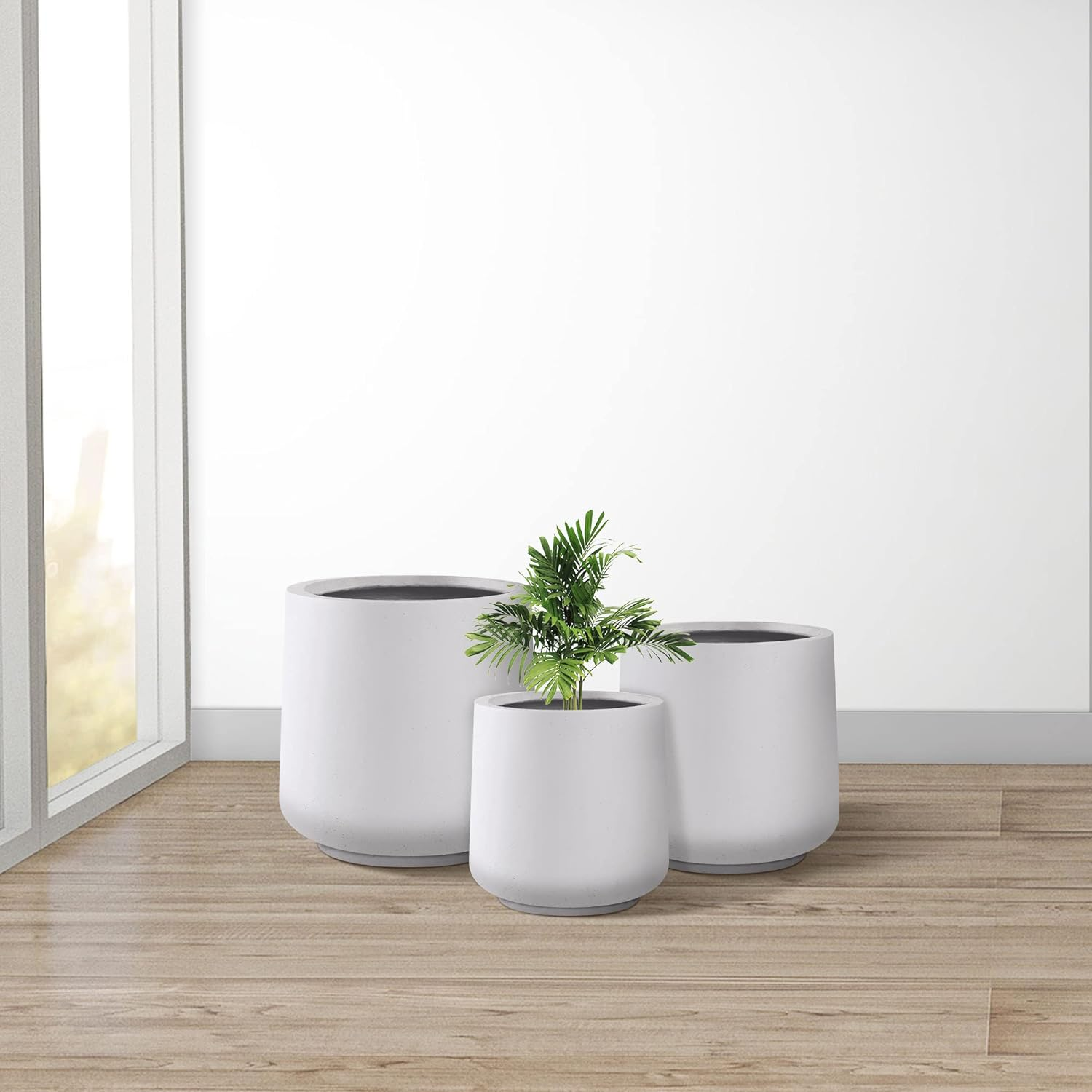 Kante round Pure White Concrete Planter (Set of 3) image number 5