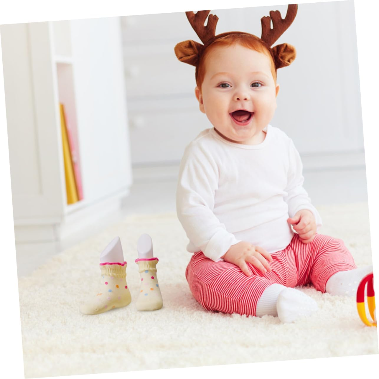 Sosoport 2Pairs Boy Girl Boys and Girls Foot Mannequin Display Socks Foot Model Retail Store