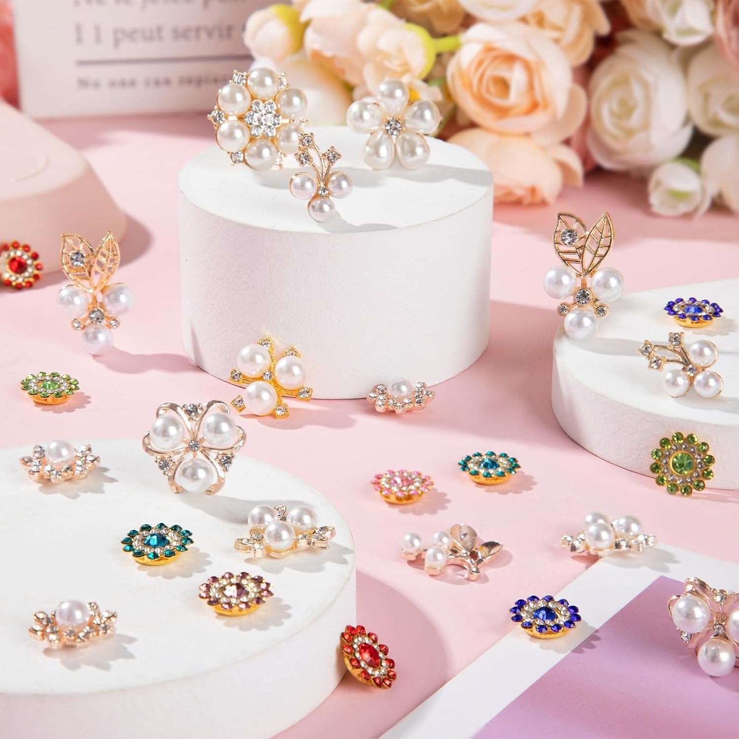 360 Pcs Flower Rhinestones Buttons Sets DIY Flat Back Flower Shaped Rhinestones Buttons, Faux Pearl Embellishments Buttons Crystal Glass Beads for Jewelry Making Wedding Home Decoration image number 3