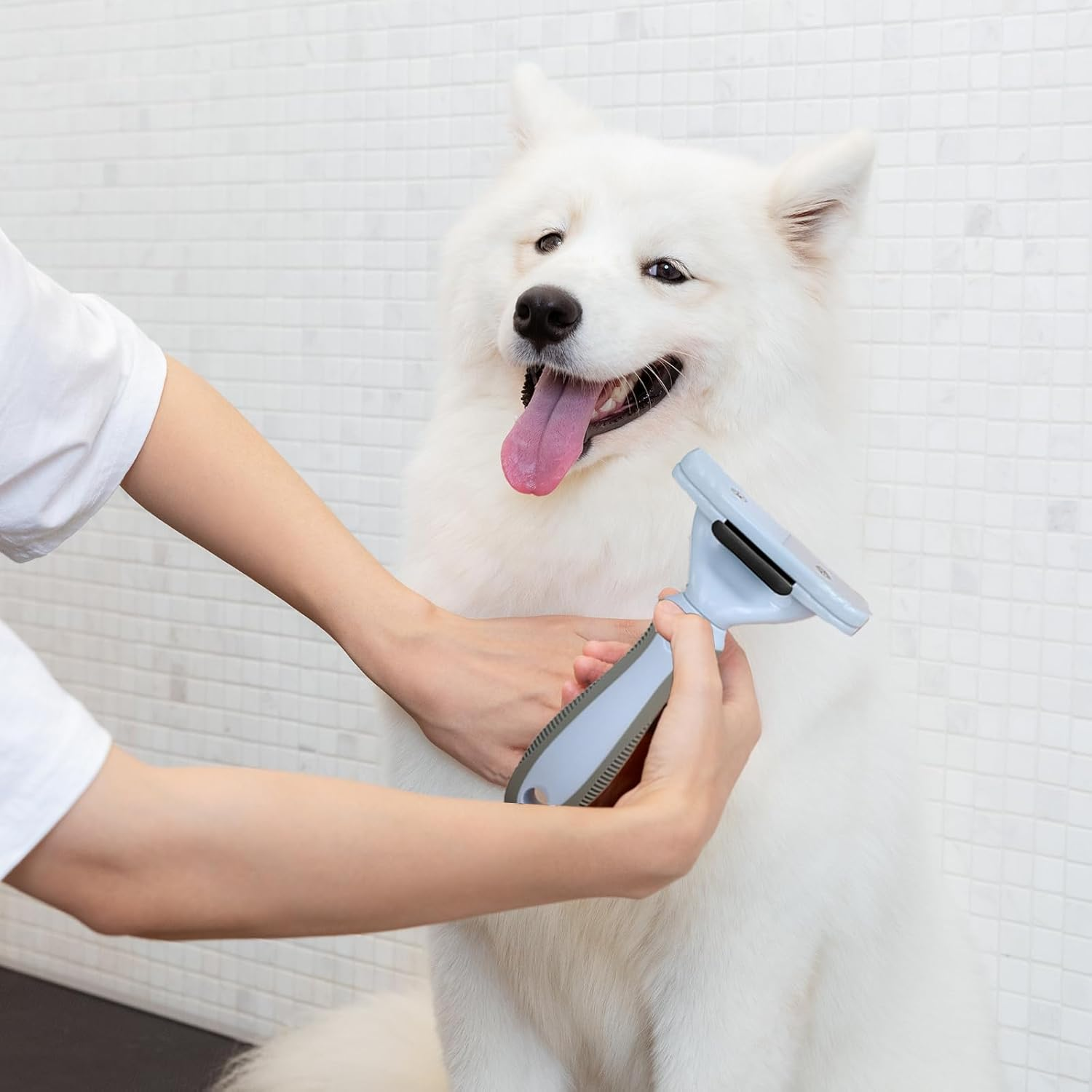 Jisrcha Undercoat Dog Brush, Undercoat Brush for Large Dogs, Fur Brush Dog with Release Button, Suitable for Short and Long Hair Dog Brush for Removing Undercoat