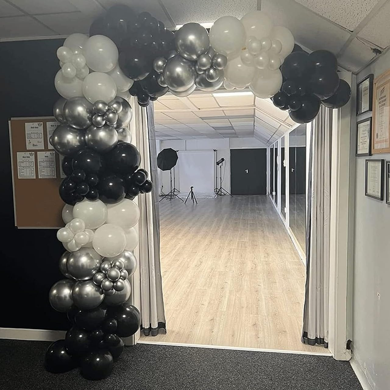 Metal Silver Balloon Wreath Arch Set, Wedding Party Birthday Party（100 PCS） image number 3