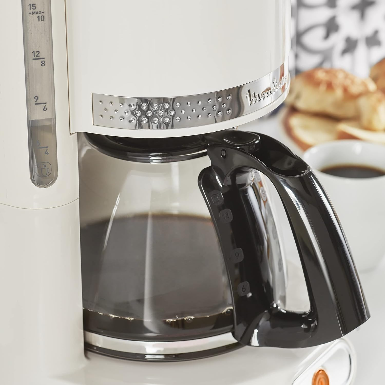 MOULINEX Soleil FG381A10 Coffee Machine image number 5