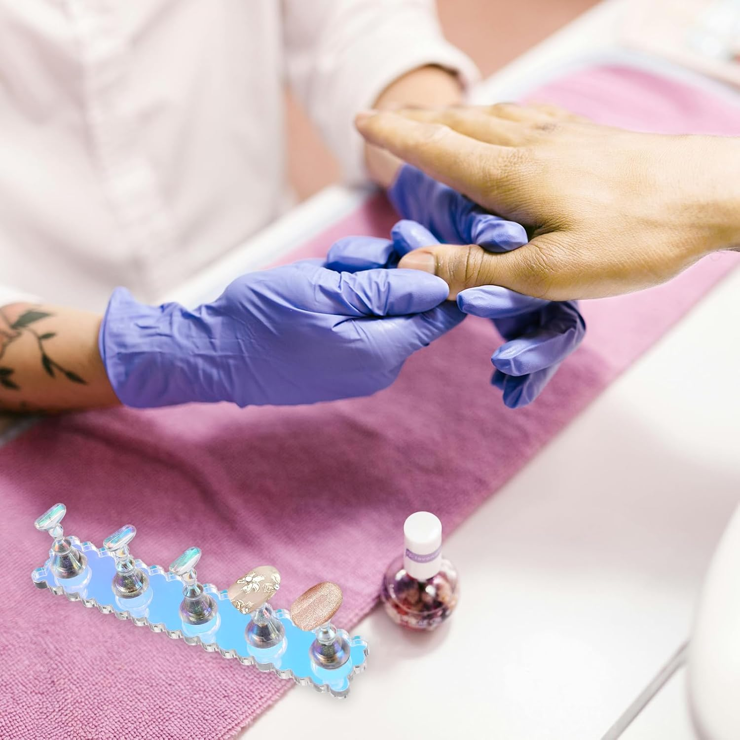 2 Set Nail Holder for Painting Nails, Press on Nail Stand with Double-Sided Nail Glue, Magnetic Fake Nail Holder for Home Diy Beginner Salon Supplies image number 4