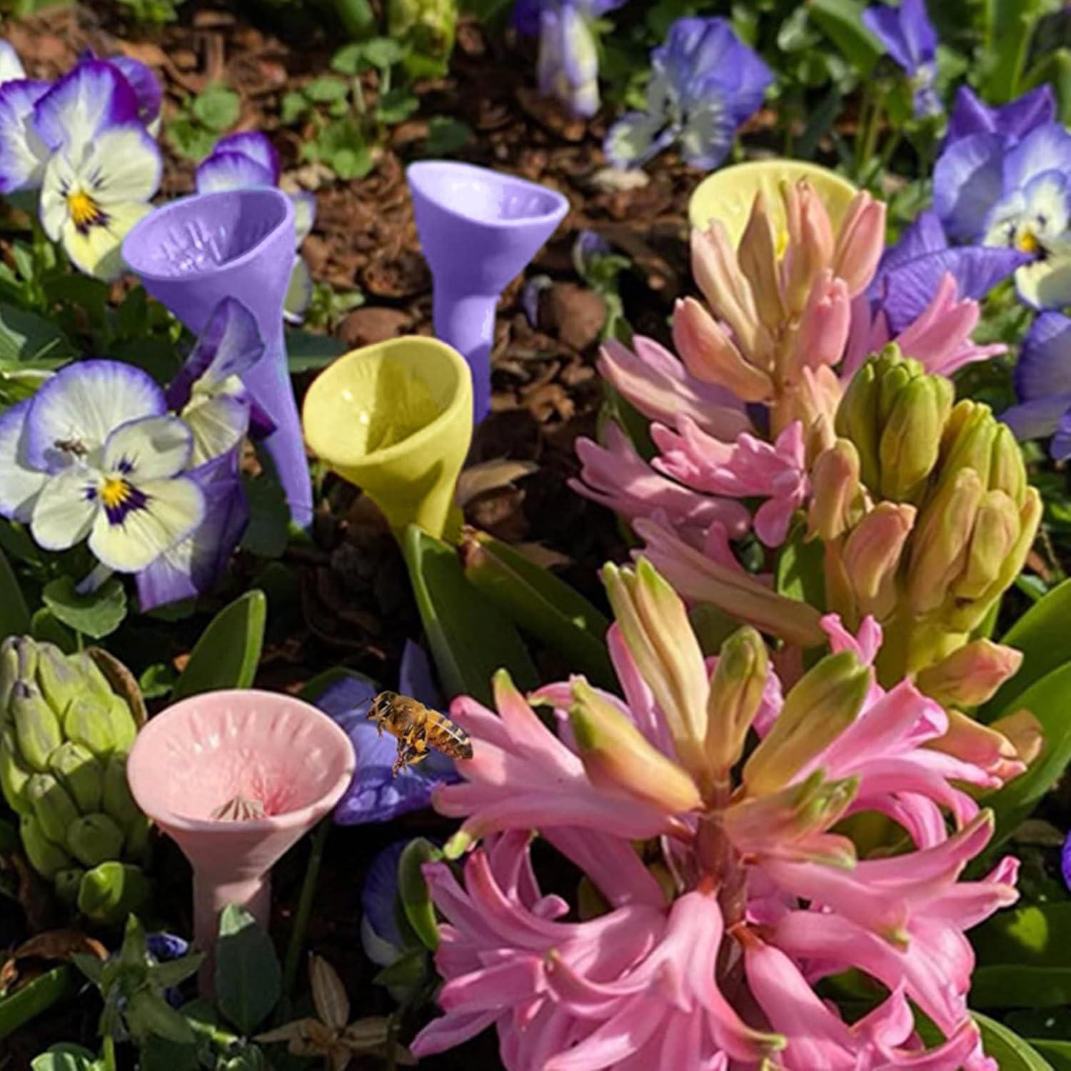 Bee Insect Drinking Cup, 10 Pieces Bee Drinking Cup, Bee Drinker, Silicone Insect Drinking Cup, Bee Drinker for the Garden