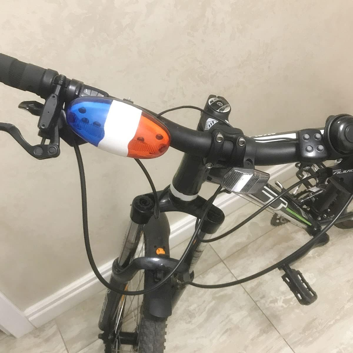 Bicycle Police Siren Bike LED Light Electric Horn Bicycle Police Sound Light 4 Sounds Melody Bicycle Power Horn Siren Bell 6-LED Blue and Red Bicycle Safety Light image number 4