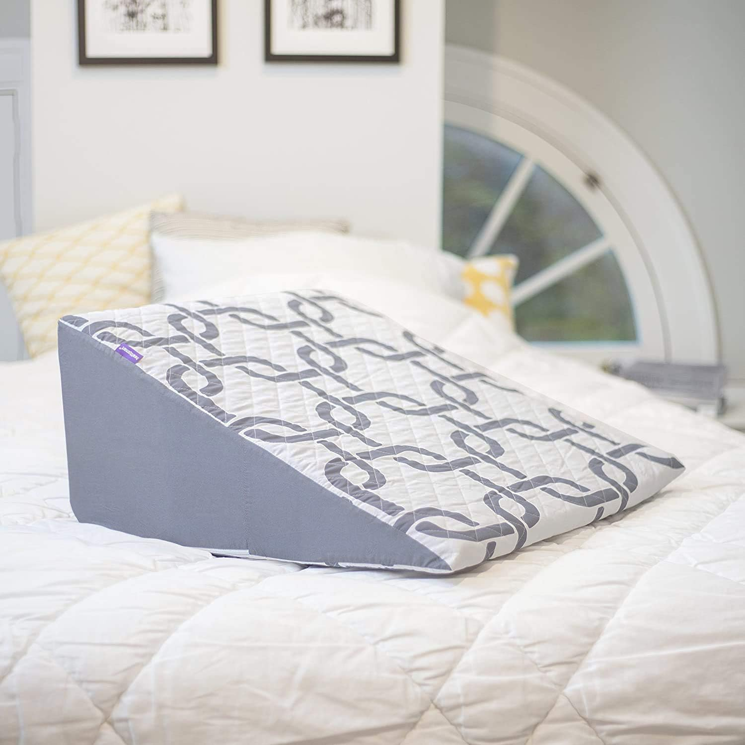 Healthsmart Premium Ultra-Soft Hypoallergenic Bed Wedge Cover, Zippered with Spill Protection, Gray Links, Fits 12 X 24 X 24 Inch Bed Wedges
