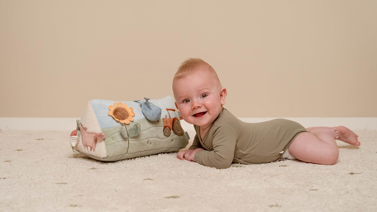 Little Dutch Little Farm Activity Triangle image number 4