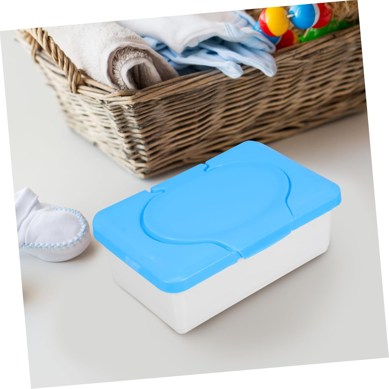 CANIGHT 2Pcs Portable Wipes Dispenser Lid Refillable Tissue Box for Home and Travel Convenient Cleanliness Holder for Nursery and Bathroom Use