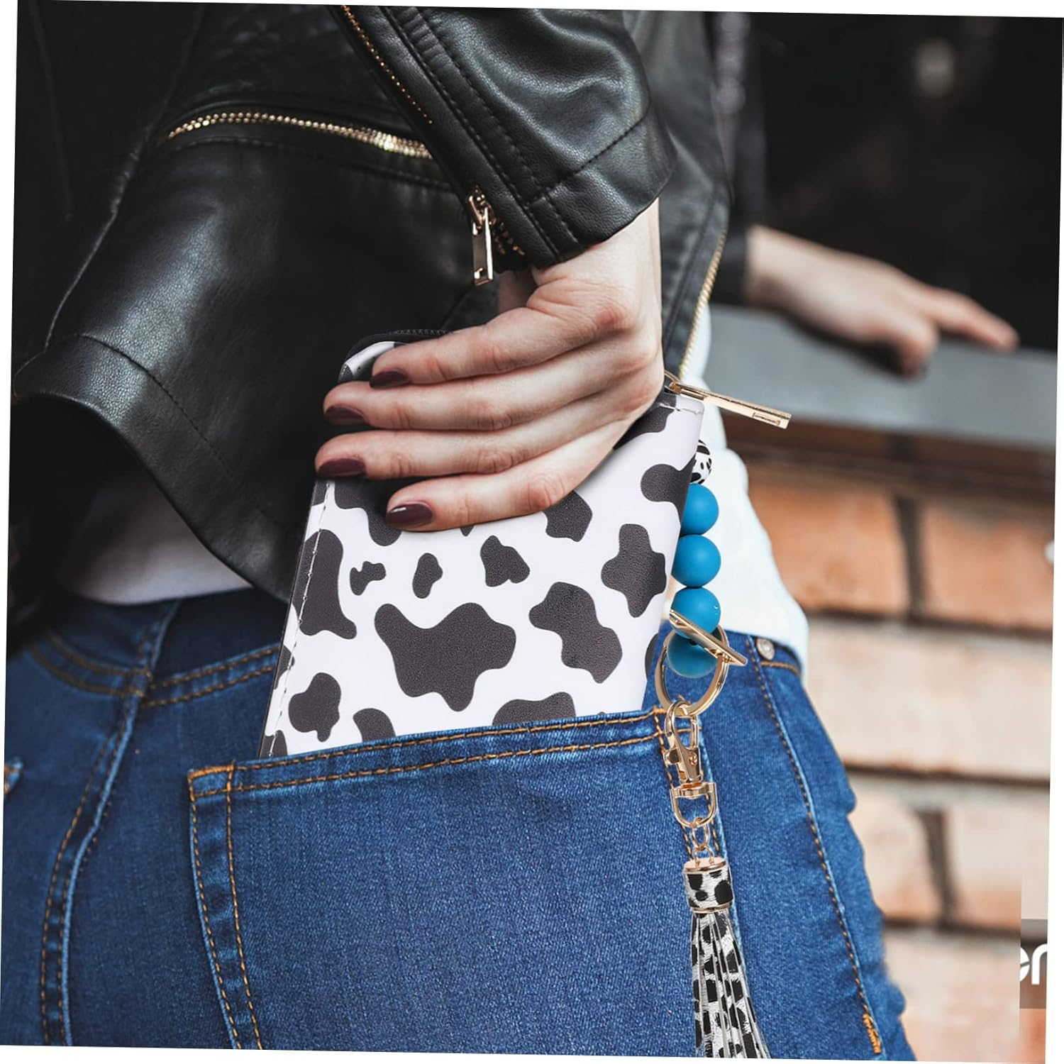 MOBUTOFU Cute Cow Pattern Long Wallet Card Holder Beaded Bracelet Keyring for Women image number 3