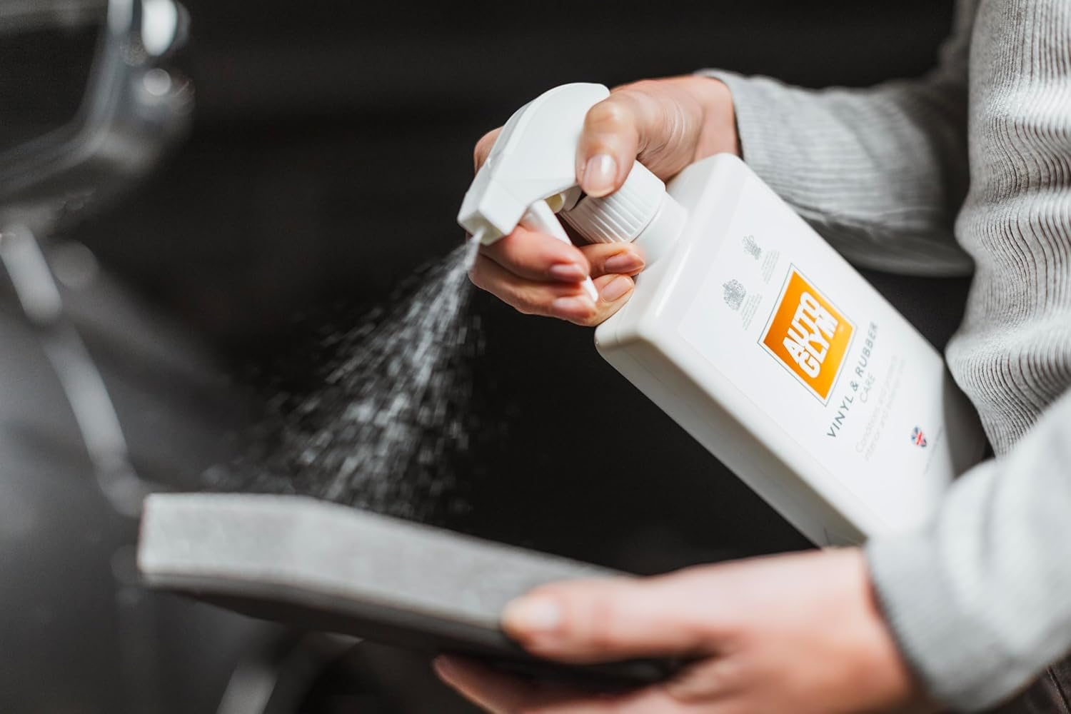 Autoglym VRC500AU Vinyl & Rubber Care, 16.9 Ounce (VRC500US) & Interior Shampoo 500Ml image number 3