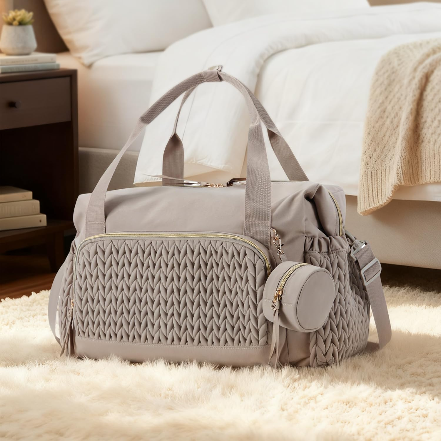 Spacious Baby Diaper Carryall with Large Storage for Travel and Maternity Use, Equipped with Soother Case and Eco-Friendly Material image number 1