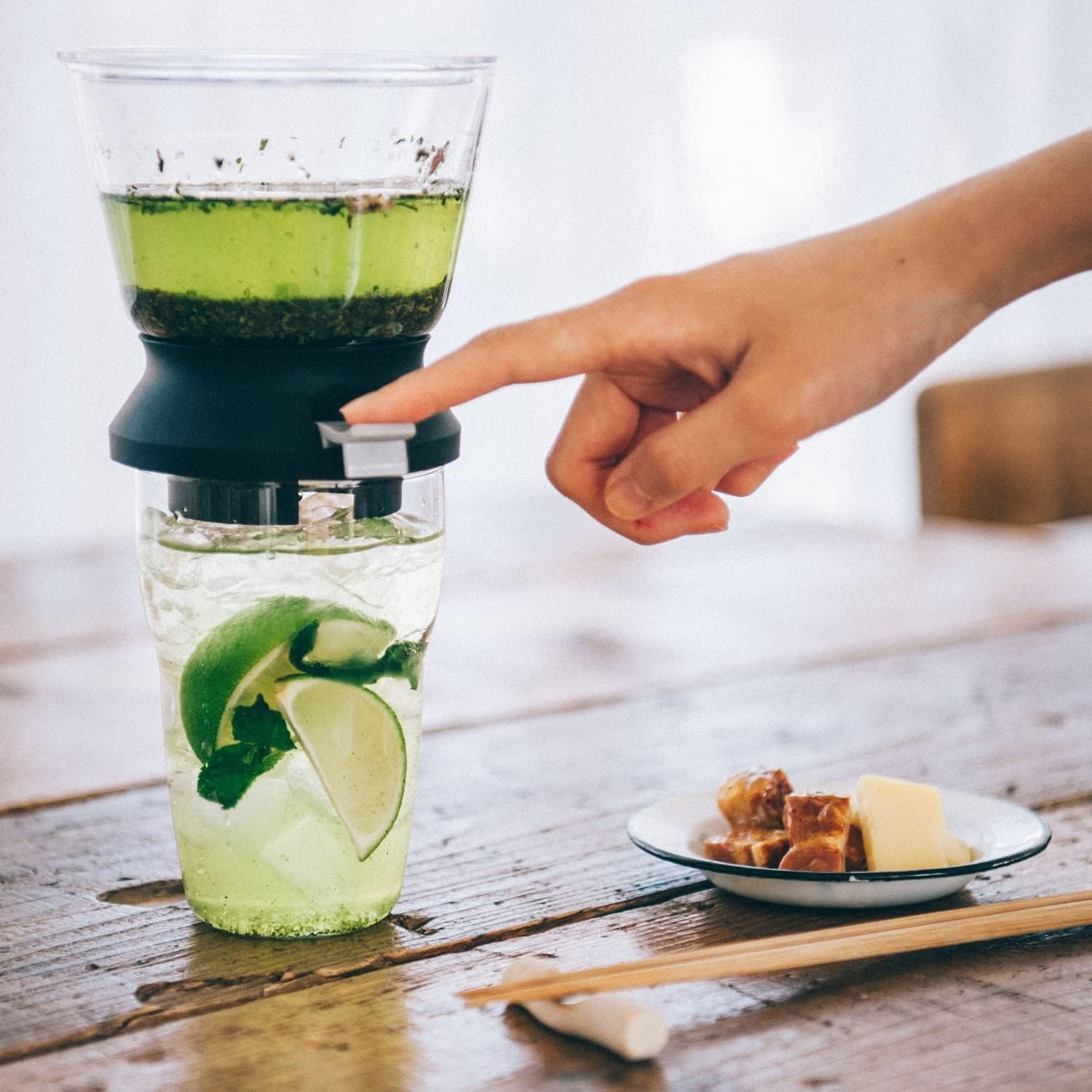 Hario Largo Glass Tea Dripper Set, 350Ml image number 3