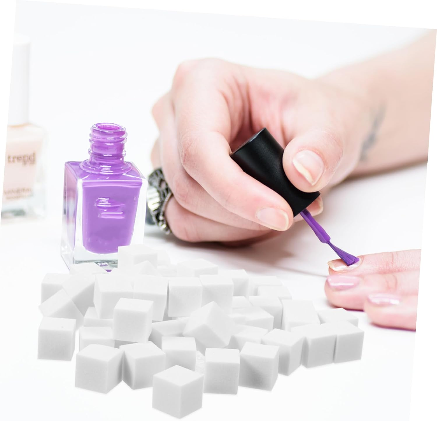 DEARMAMY 100Pcs Small Square Nail Sponges Soft Blending Makeup Sponges for Manicure Precise Mini Convenient Travel Use Nail Art Tools image number 1