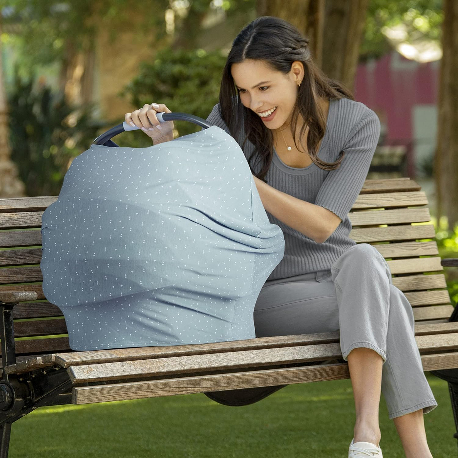 Munchkin Milkmakers 5-In-1 Nursing Cover, Hipsteria Dots image number 2