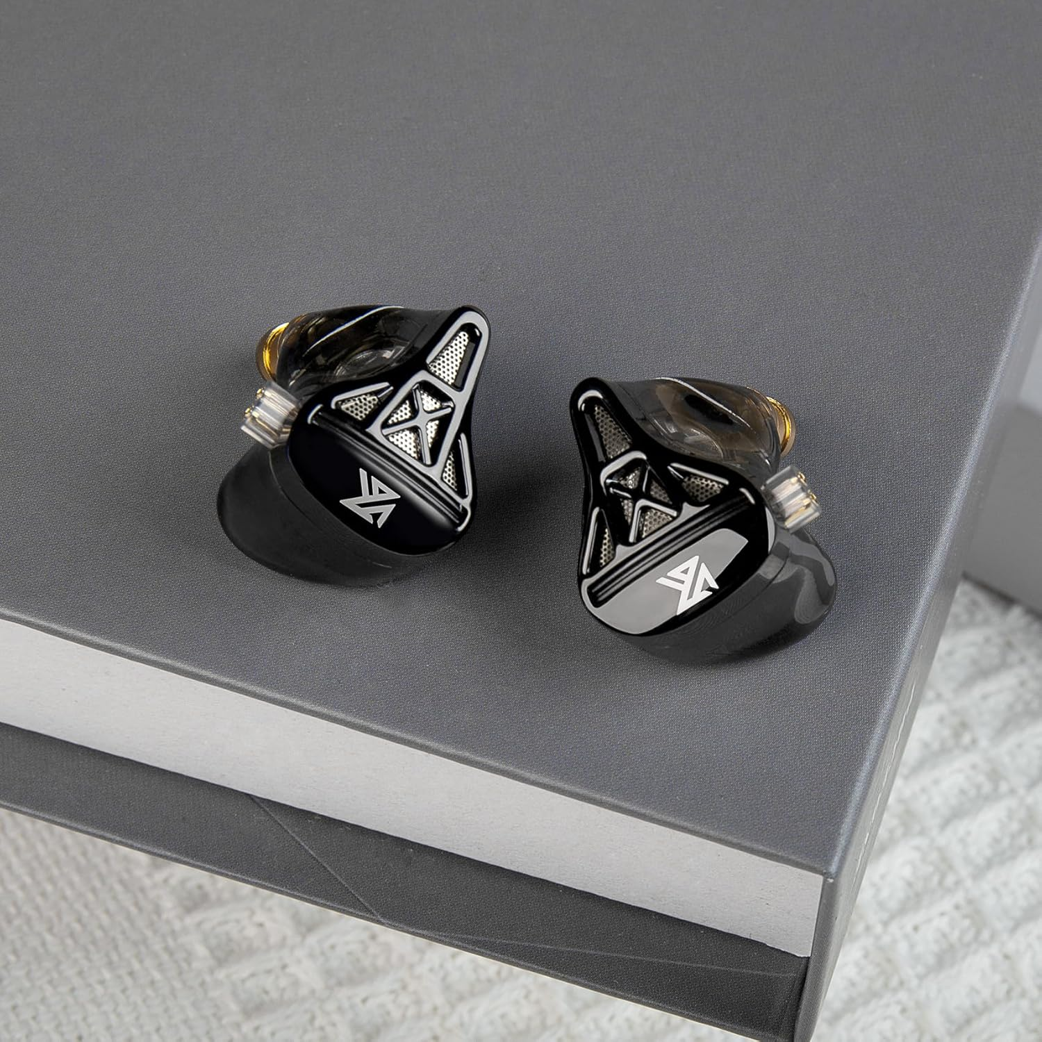 Kinboofi IEM Earphones with Mic, KZ DQS Hifi Dynamic Drivers Wired Earphones, in Ear Monitors, Bass 2Pin 3.5Mm Sports Music Gaming Earbuds (Black, without Mic) image number 1