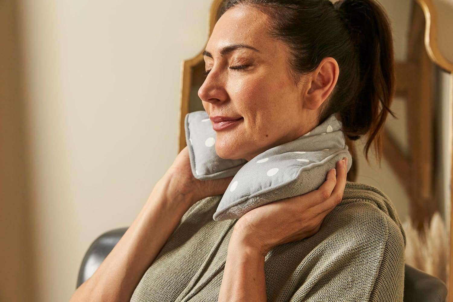 Warmies Hot-Pak Grey Dots Microwavable Weighted Headpack with French Lavender Scent. Hot or Cold Wheat Bag for Cool Relaxation and Warm Relief image number 2