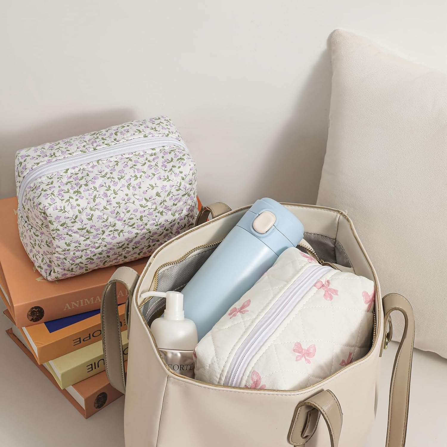 Cute Small Makeup Bag,Quilted Floral Cotton Cosmetic Pencil Pouch, Quilted Flowers Pencil Case with Zipper, Kawaii Travel Toiletry Bags for Purse, 12White Bear - 02Blue Flower image number 7