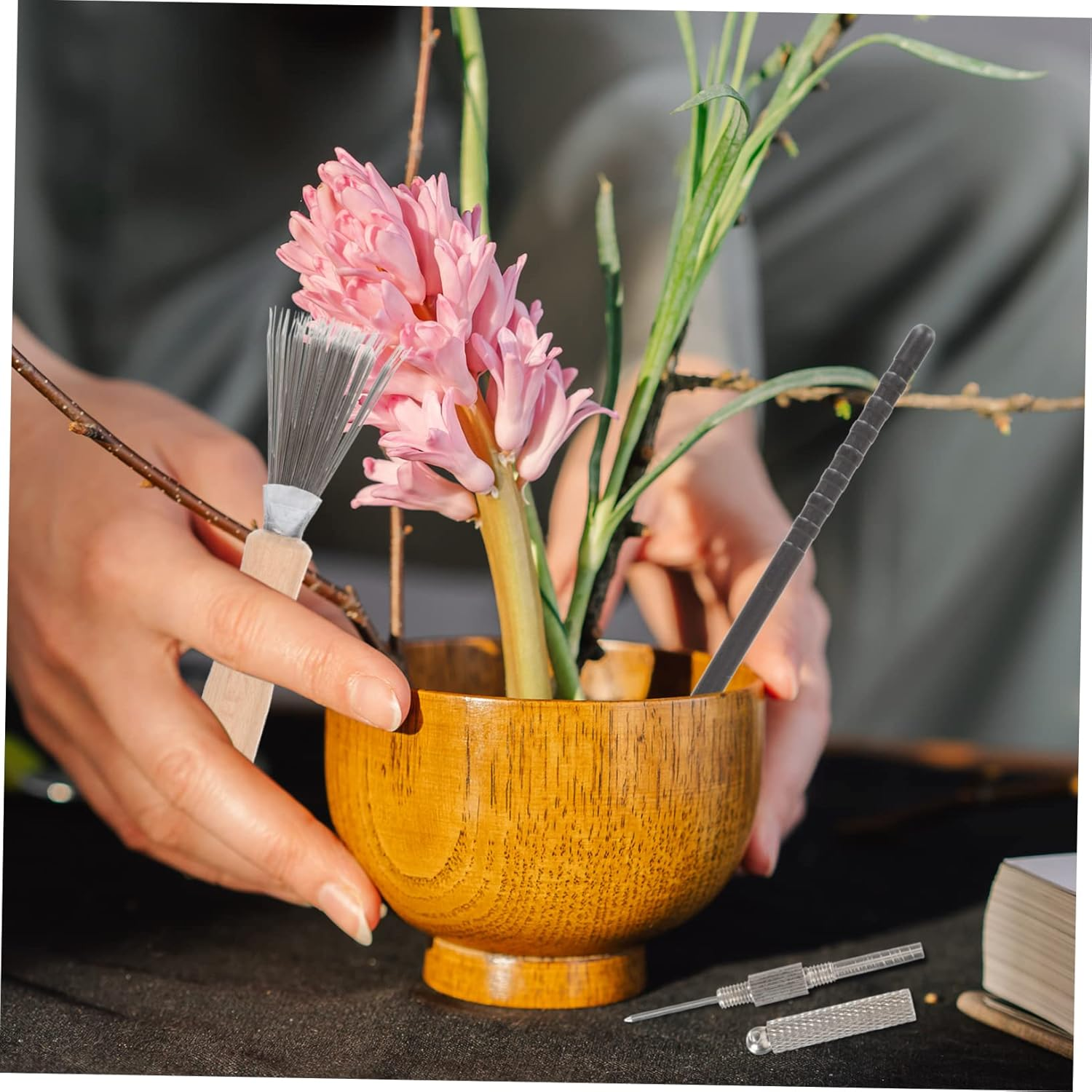 SEWACC Kenzan Pin Straightening Tool Floral Frogs Cleaner Flower Arrangement Tool for Ikebana and Home Decor Gardening Floral Arranging Supplies image number 1