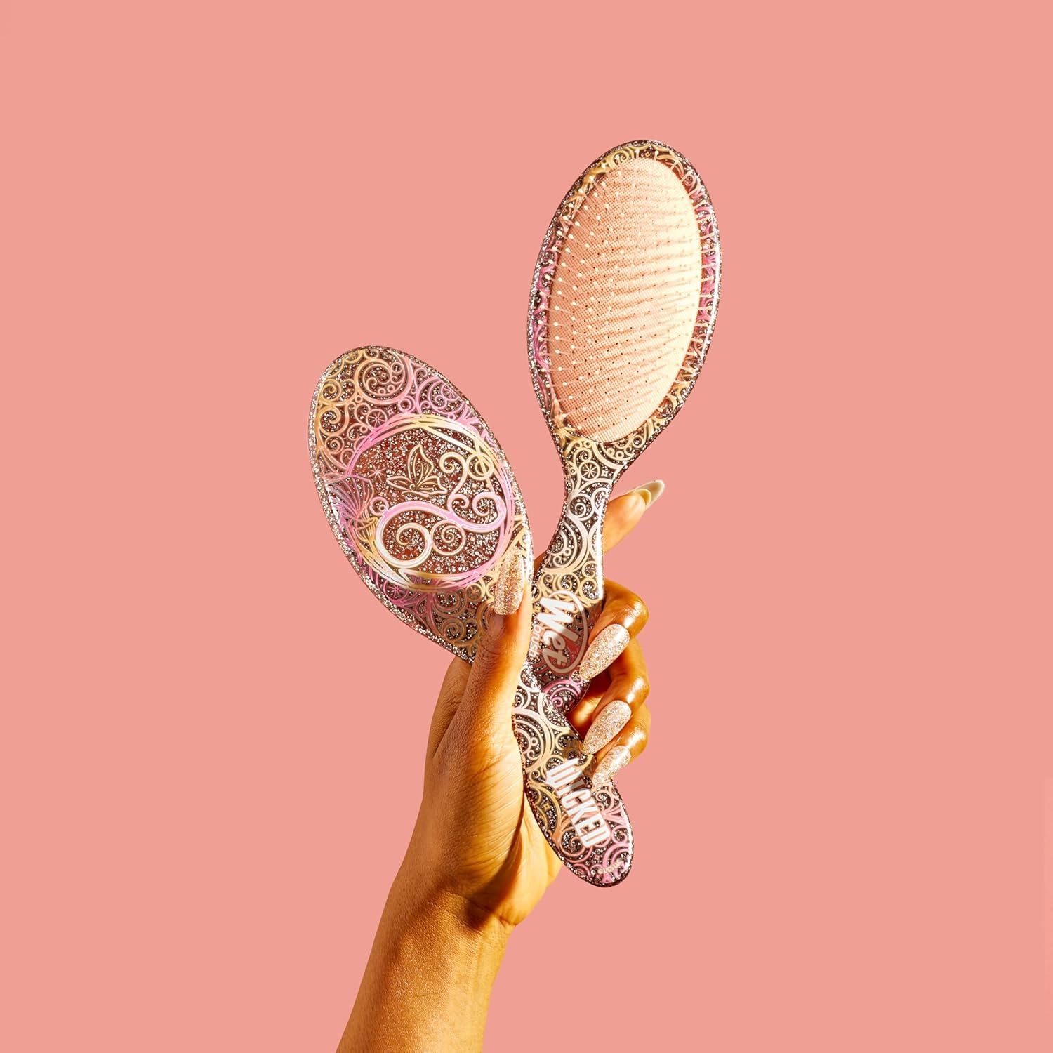 Wet Brush Original Detangler Hair Brush Glinda (Wicked) Kit - Ultra-Soft Intelliflex Bristles - Detangling Brush Glides through Tangles for All Hair Types (Wet Dry & Damaged) - 1 Brush & 2 Barrettes image number 5