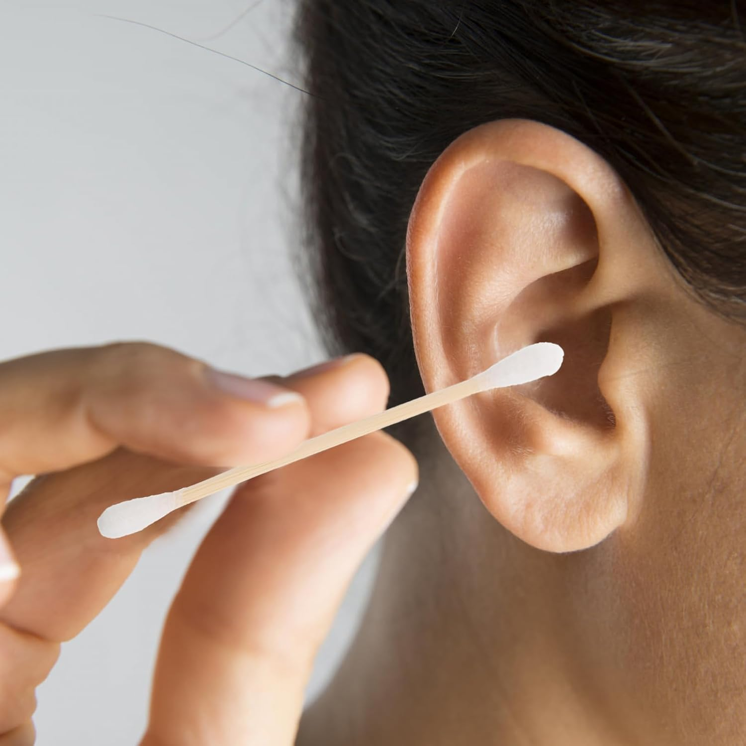 Healvian 500Pcs Wooden Cotton Sticks Makeup Ear Cleaning Buds Soft Cotton Swab Reusable Safety Buds Travel Pack for Home Travel image number 6