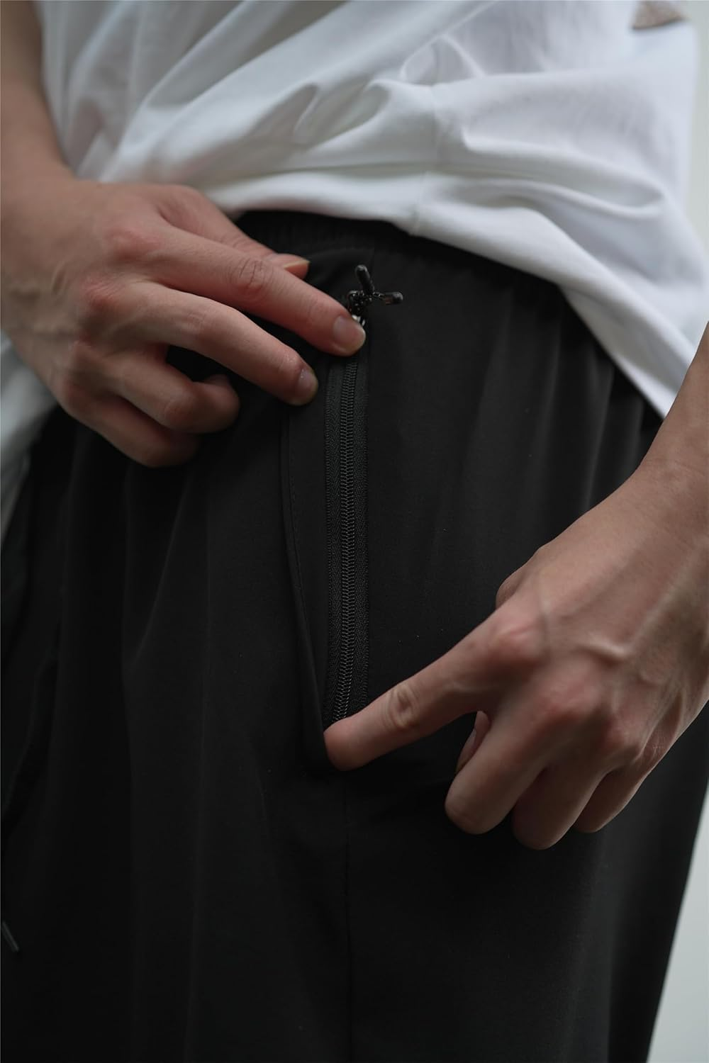 Men'S Gym Shorts with Zippered Pockets, Quick Dry Running Athletic Shorts, Lightweight Sports Basketball Workout Shorts Summer Activewear for Men S-XXL image number 1