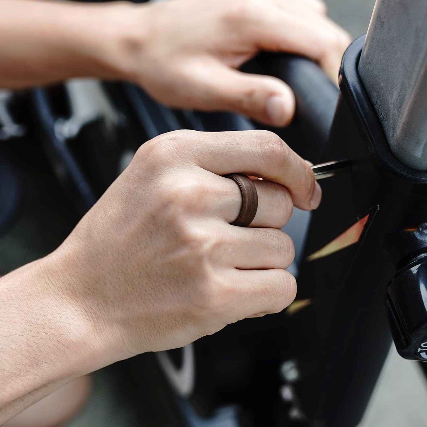 Forthee Silicone Wedding Ring for Men, Mens' Rubber Wedding Engagement Bands for Crossfit Workout, Breathable Airflow Inner Curve image number 6