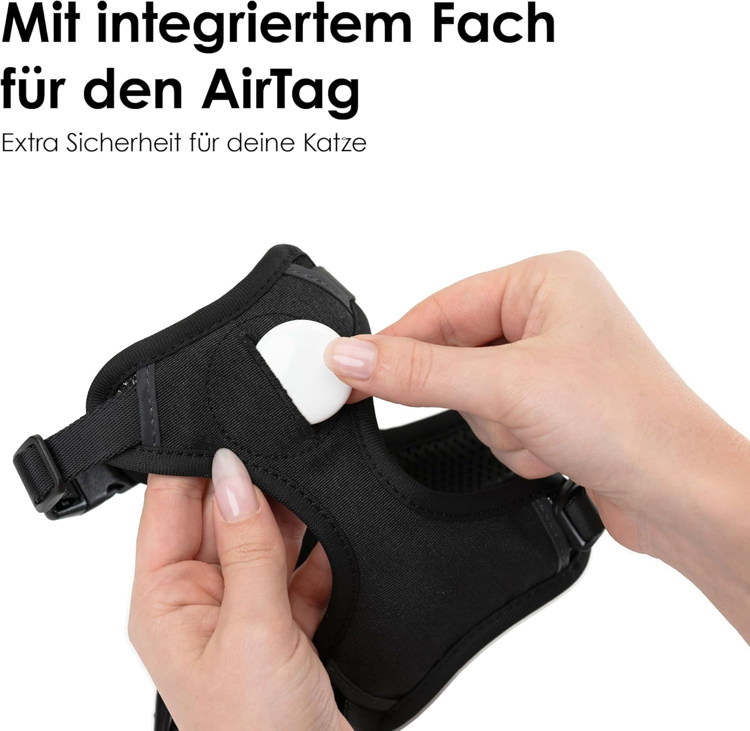 Lucybalu&reg; Explorer Cat Harness with Lead, Escape Proof, Airtag Compartment, Lightweight and Comfortable, Black, XS/S image number 4