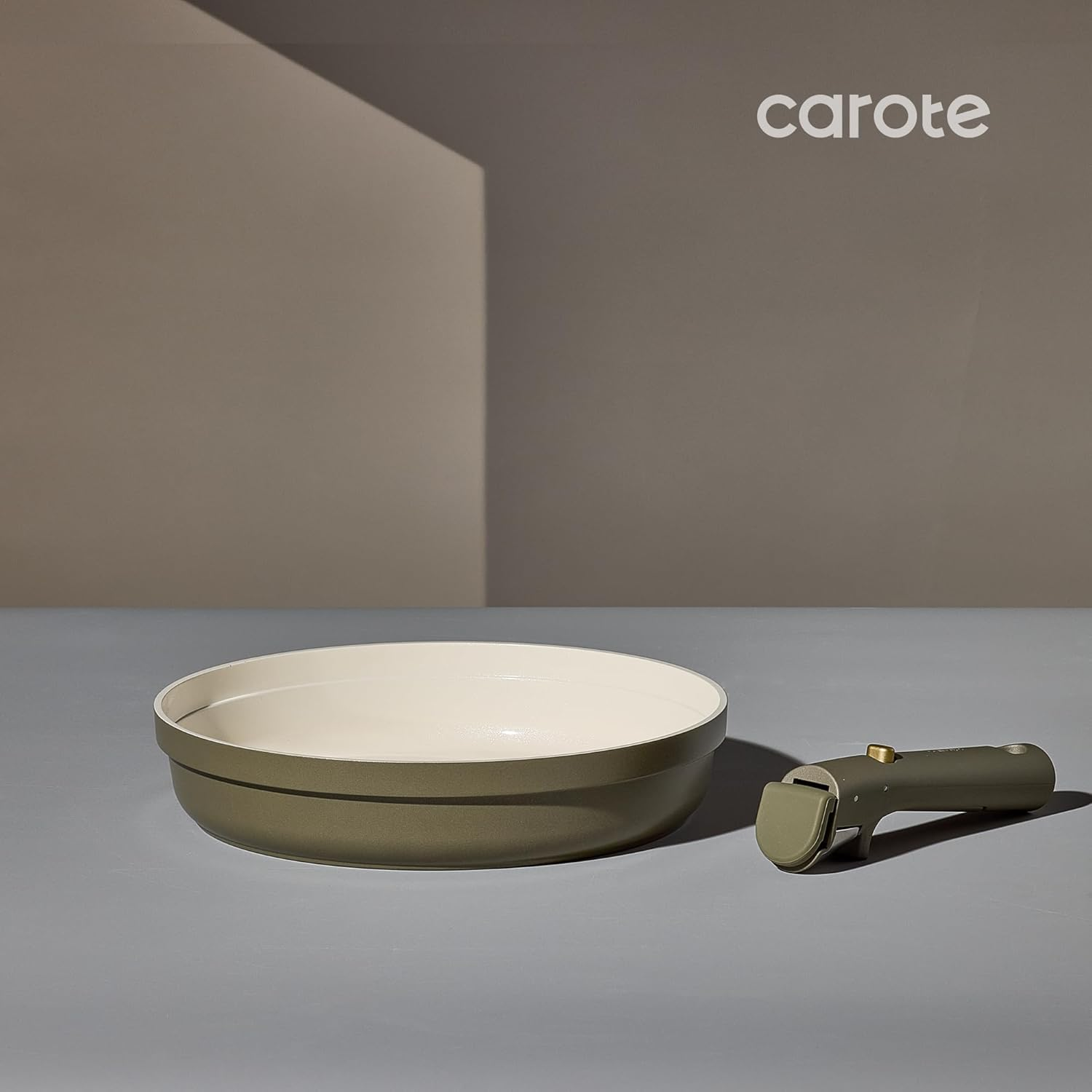 Carote 9Pcs Ceramic Cookware Set with Detachable Handles, Pots and Pans Set Non Stick, RV Kitchen Cooking Pot and Pan, Dishwasher Safe, Non-Toxic Induction Cookware PFAS and PFOA Free, Green image number 5