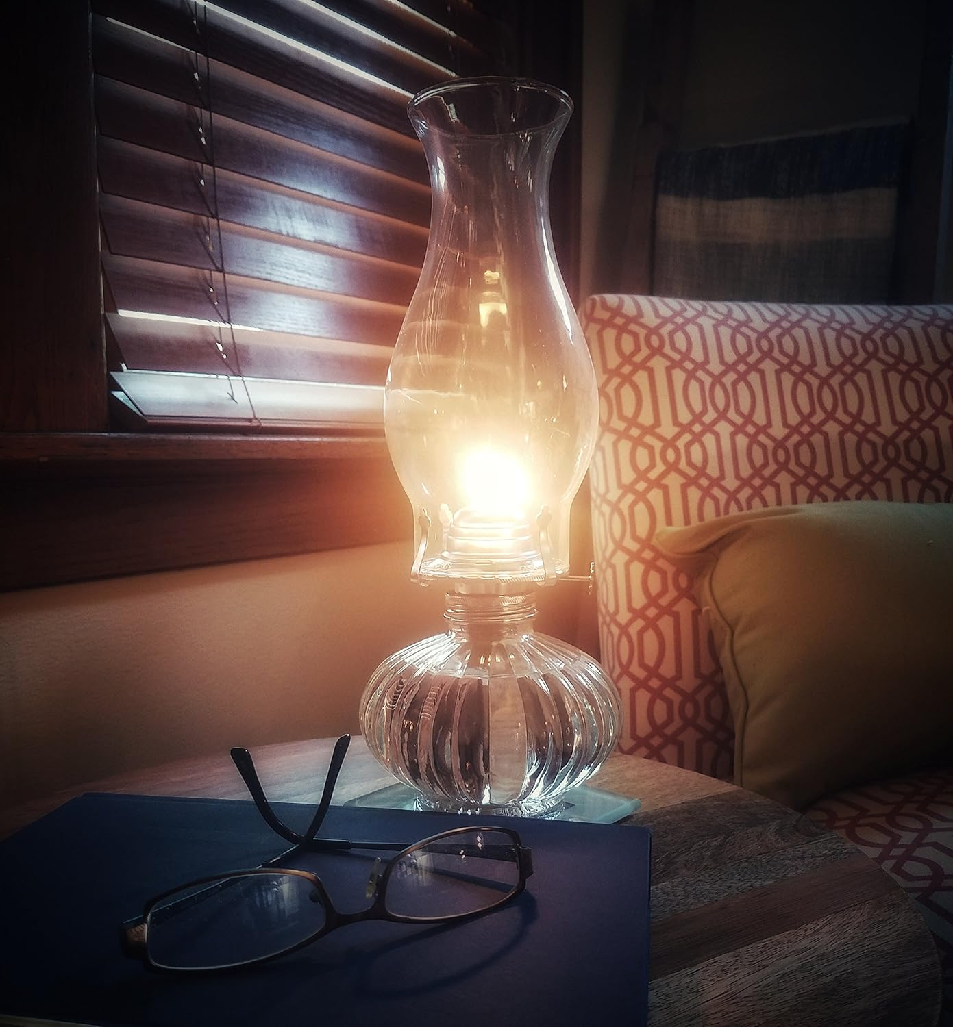 Lamplight 18 Oz. Ultra-Pure Lamp Oil - Liquid Paraffin Oil for Indoor Use, Sootless, Smokeless and Odorless, Clear, Emergency Kit 60014 image number 2