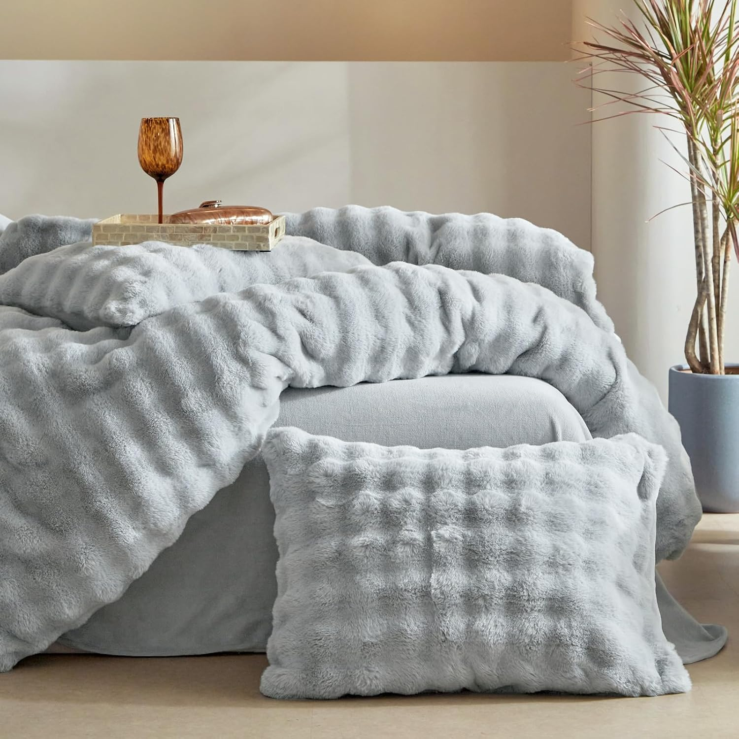 Tokokimo Plush Duvet Cover 240 X 260 Cm with 2 Pillowcases 65 X 65 Cm - Warm Winter Plush Rabbit Fur Bedding Set 240 X 260 Cm with Zip, Grey image number 5