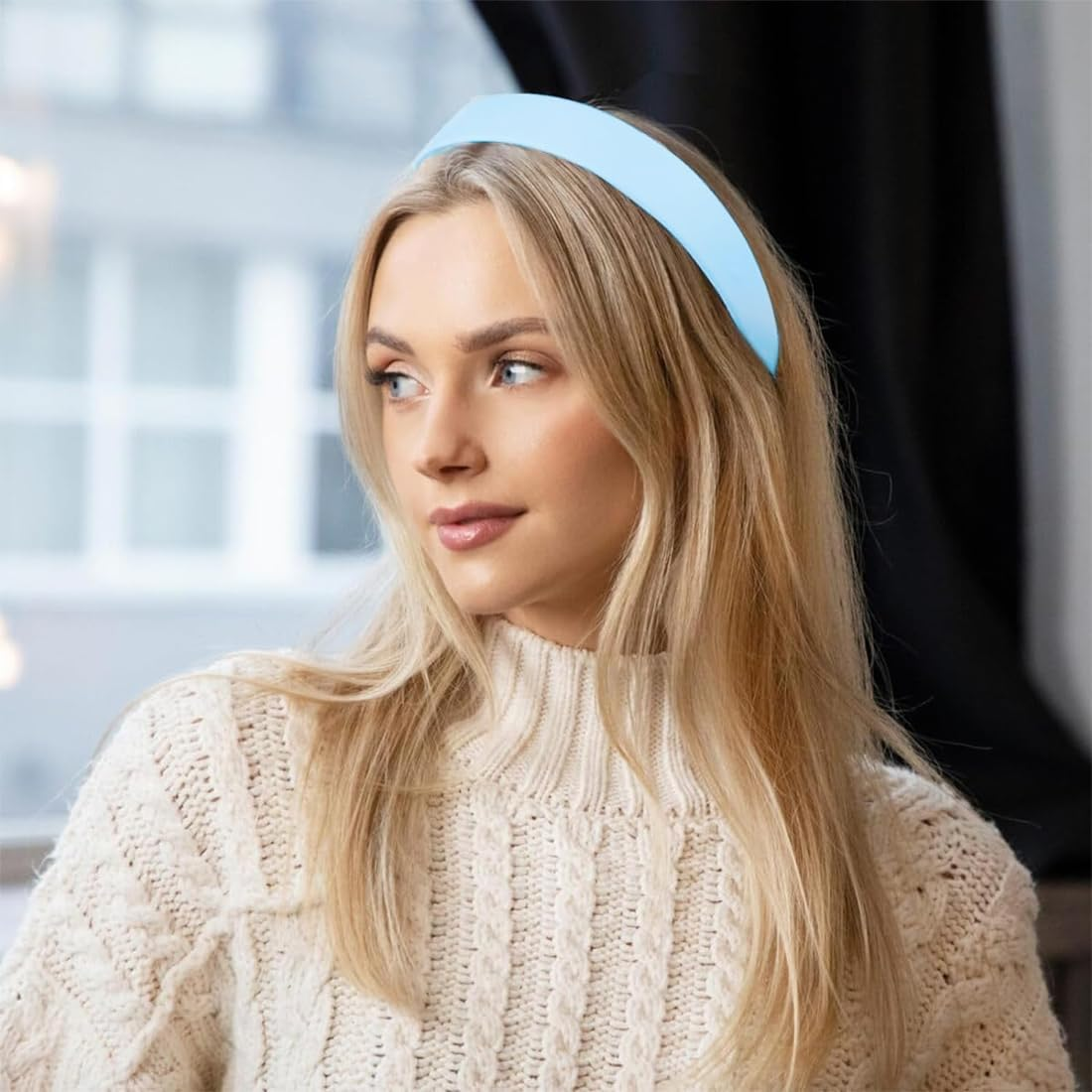 Tomedeks Pack of 3 Headbands for Women, Velvet Headband, Blue Hair Band, Faux Leather Headband for Women and Girls, Hard Plastic Headband, Plain, Thin Hair Bands (3 Colours) image number 4