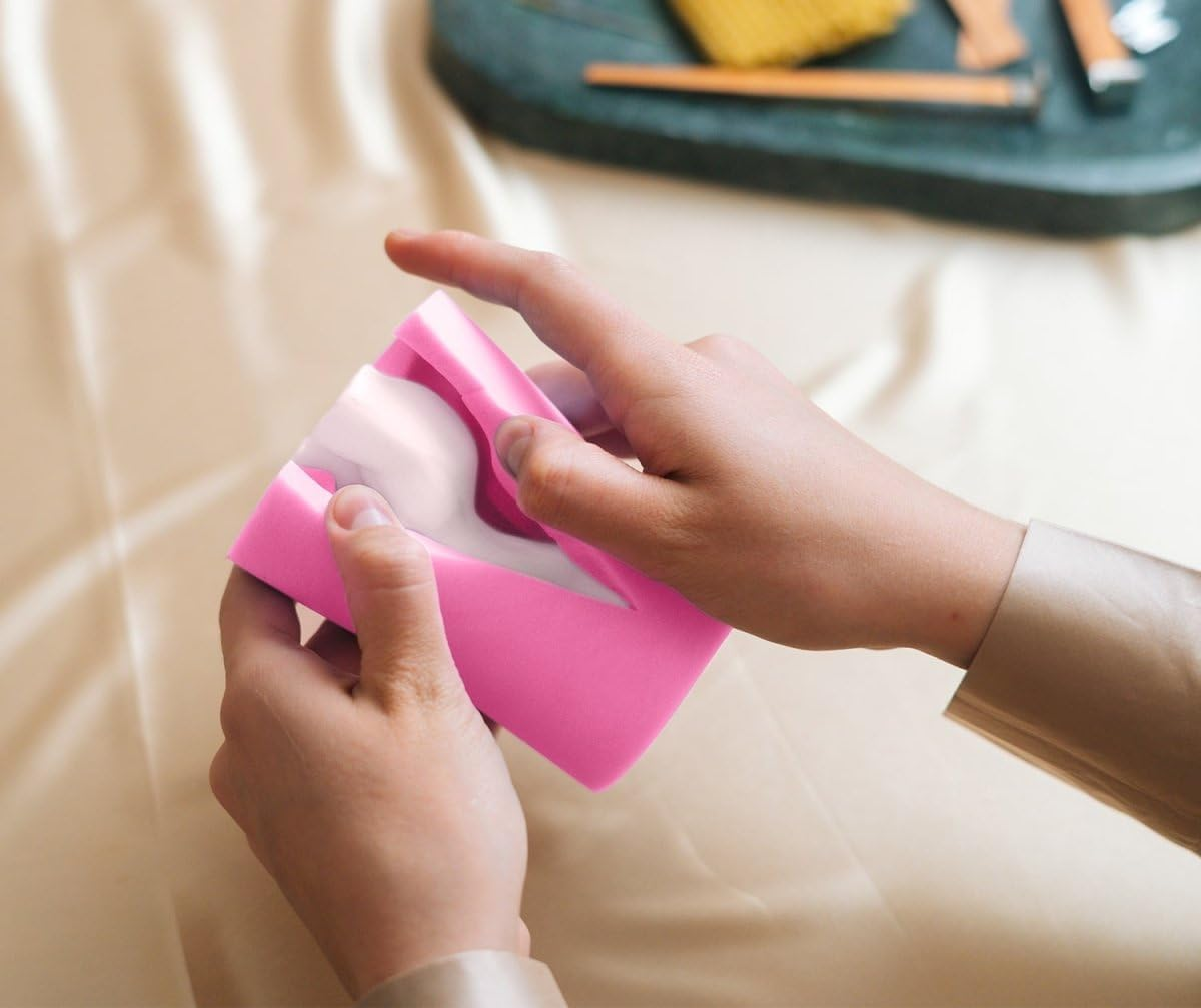 Silicone Rubber 1:1 Mould Maker | 1L Kit image number 4