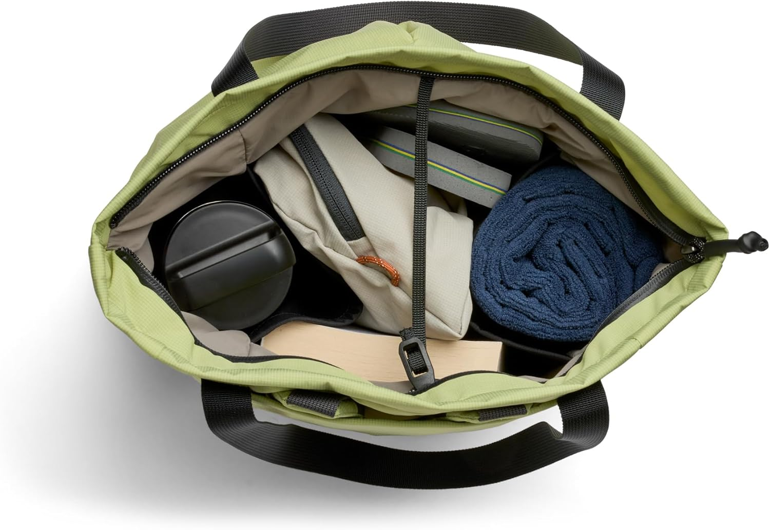 Bellroy Lite Totepack (18 Liter Lightweight Tote Bag and Backpack, for Beach, Travel and Every Day) image number 4