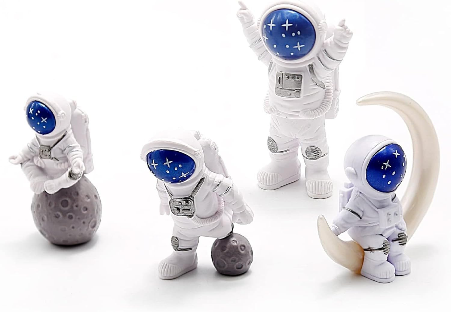4 Pcs Miniature Astronaut Figurines Spaceman Statues Space Theme Desktop Decorations Cake Topper Cake Decorations Spaceman Astronaut Children Toys (Color Gradient)
