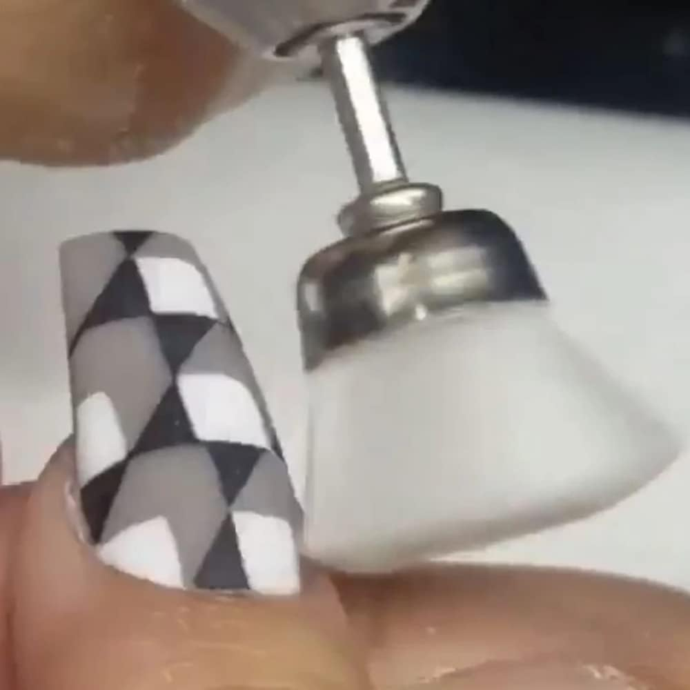 Nail Dust Buster Coloured image number 1