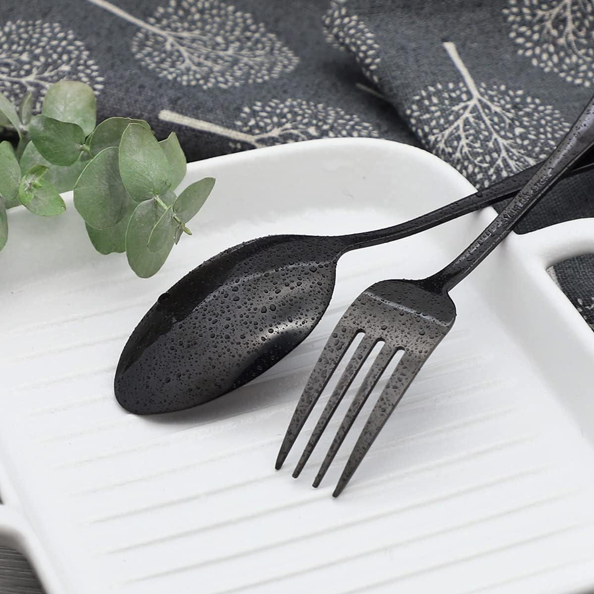 MKUCCD Travel Utensils with Case, Portable Travel Utensils Cutlery Set Stainless Steel Flatware Set for Camping 7Pcs Including Dinner Knife Fork Spoon Chopsticks (Black)