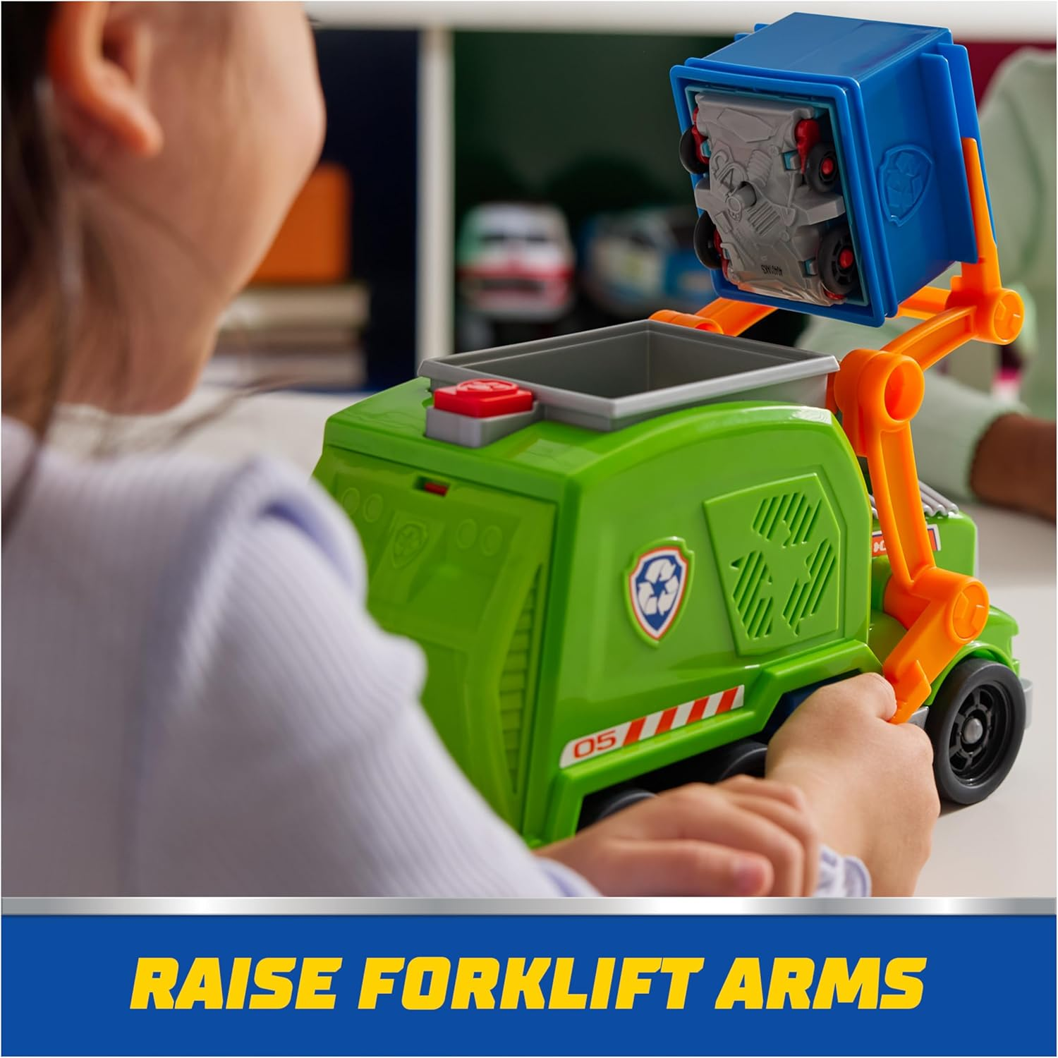 PAW Patrol: Crush N&rsquo; Roll Recycling Truck with Rocky Action Figure & Transforming Compacted Trash Vehicle, Kids Toys for Boys & Girls Ages 3 and Up