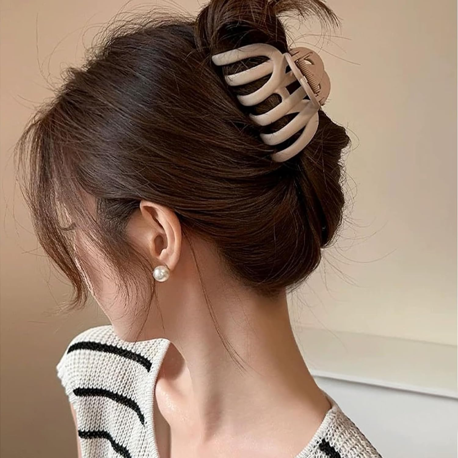 Hair Clip Large Thick Hair 4 Pieces 9.5 Cm Hair Clips Girls Non-Slip Claw Clip Hair Styling Accessories for Women Ladies Hair Clips Set