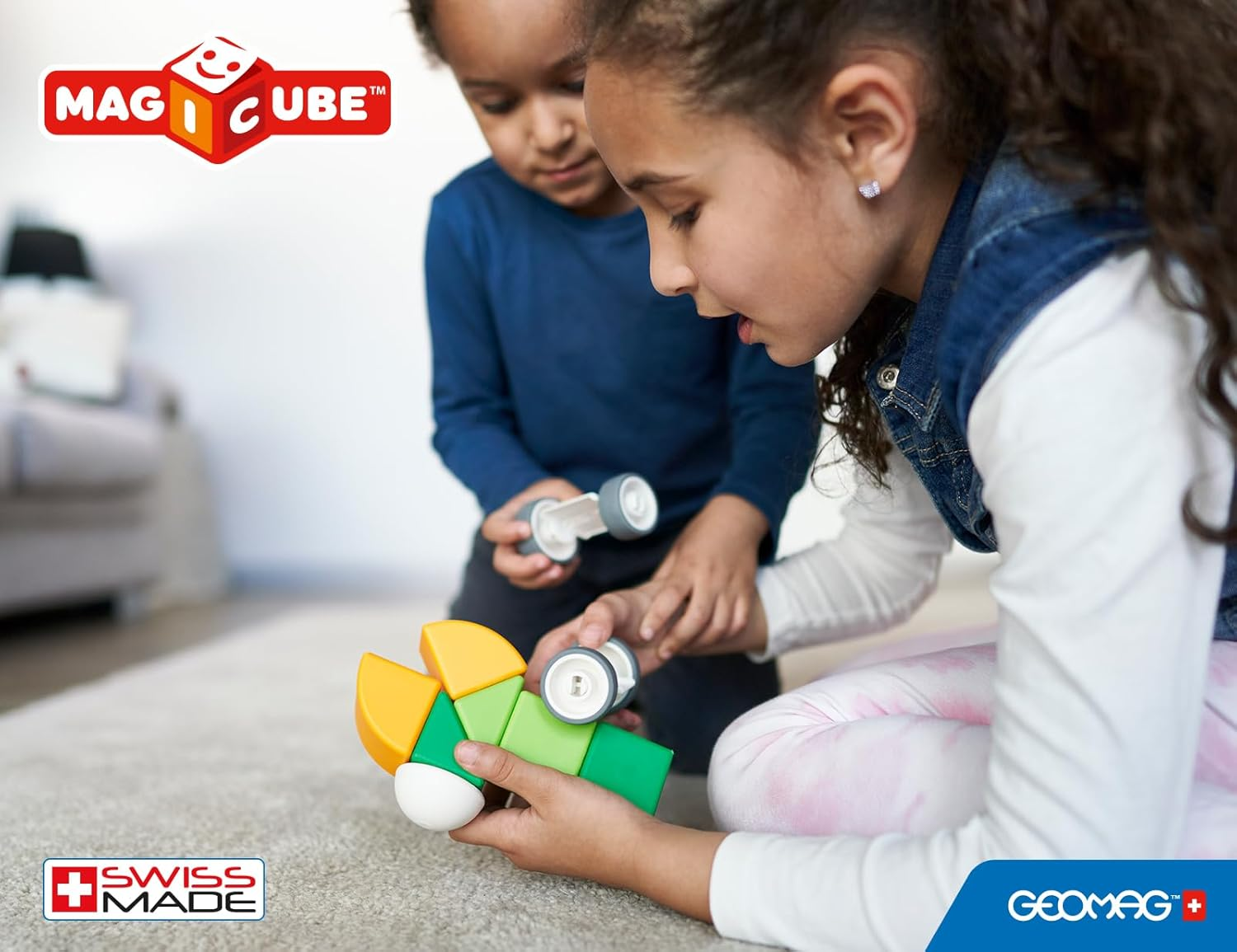 Geomag - Magicube 1+ Shapes Wheels - Magnetic Blocks for Kids - 4 Colours and Shapes - 13 Pieces