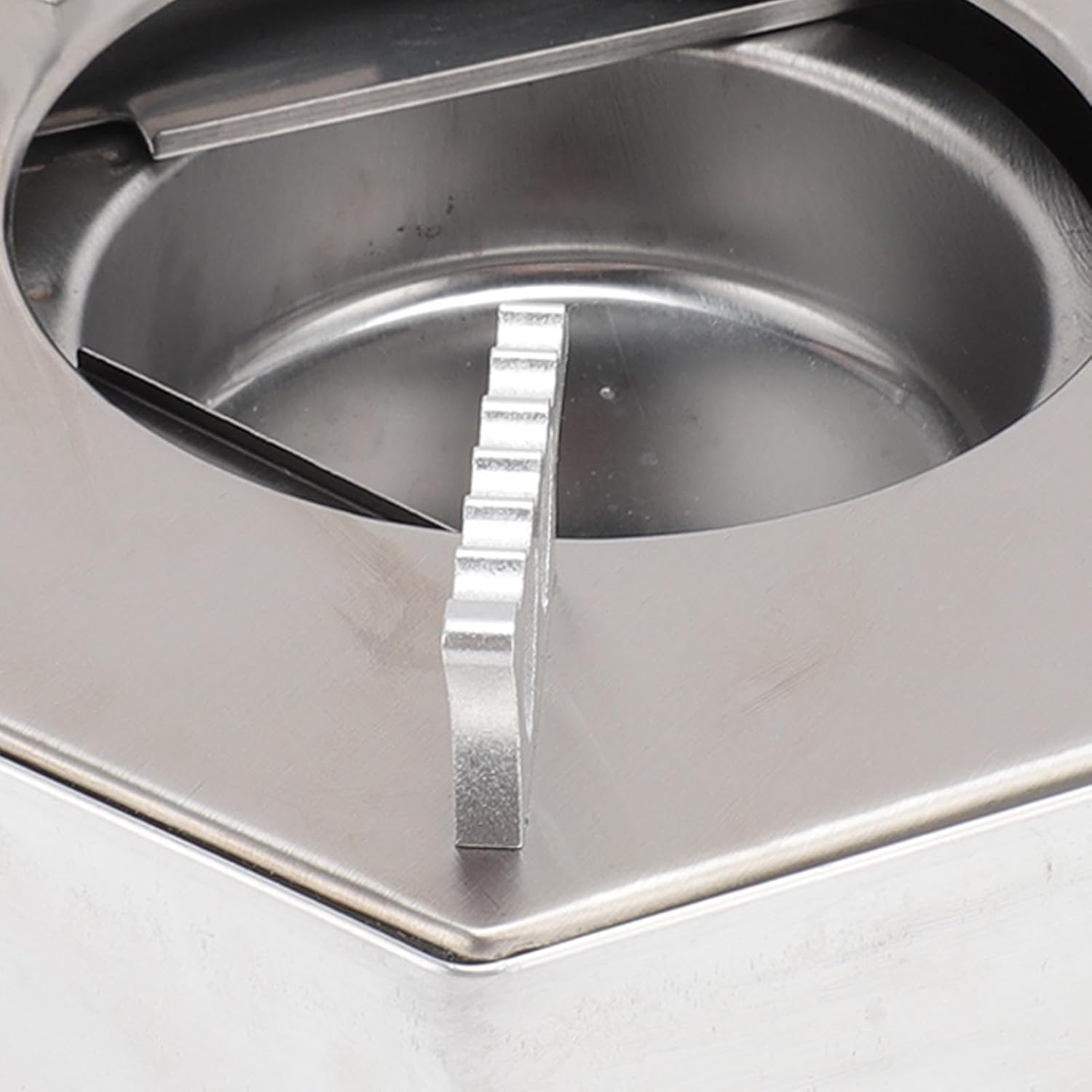 Portable Alcohol Cooker, Quick Heating Stainless Steel Equipment for Backpacking, Hiking, Picnic, Efficient Heating, Multifunctional Design, Safe and Reliable image number 4