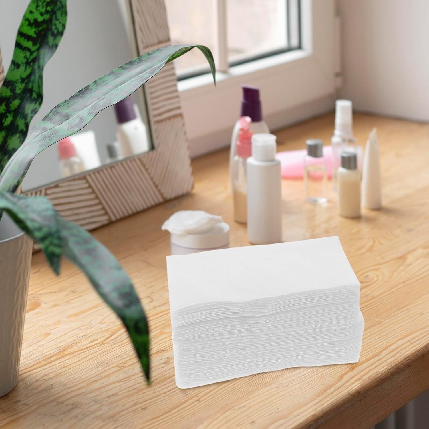 GAROZATION 500Pcs Stretchable Cosmetic Cotton Pads for Face and Eye Makeup Removal &ndash; Breathable Water-Spun Nonwoven Fabric &ndash; Dual-Use Dry and Wet Facial Cleaning Pads for Professional Beauty