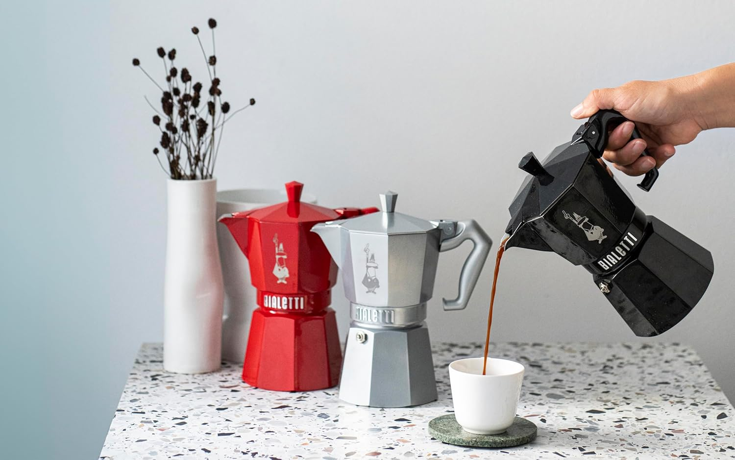 Bialetti Moka Exclusive: Black 3 Cup Iconic Stovetop Espresso Maker, Makes Real Italian Coffee, (4.3 Oz - 130 Ml), Aluminium, Black image number 4