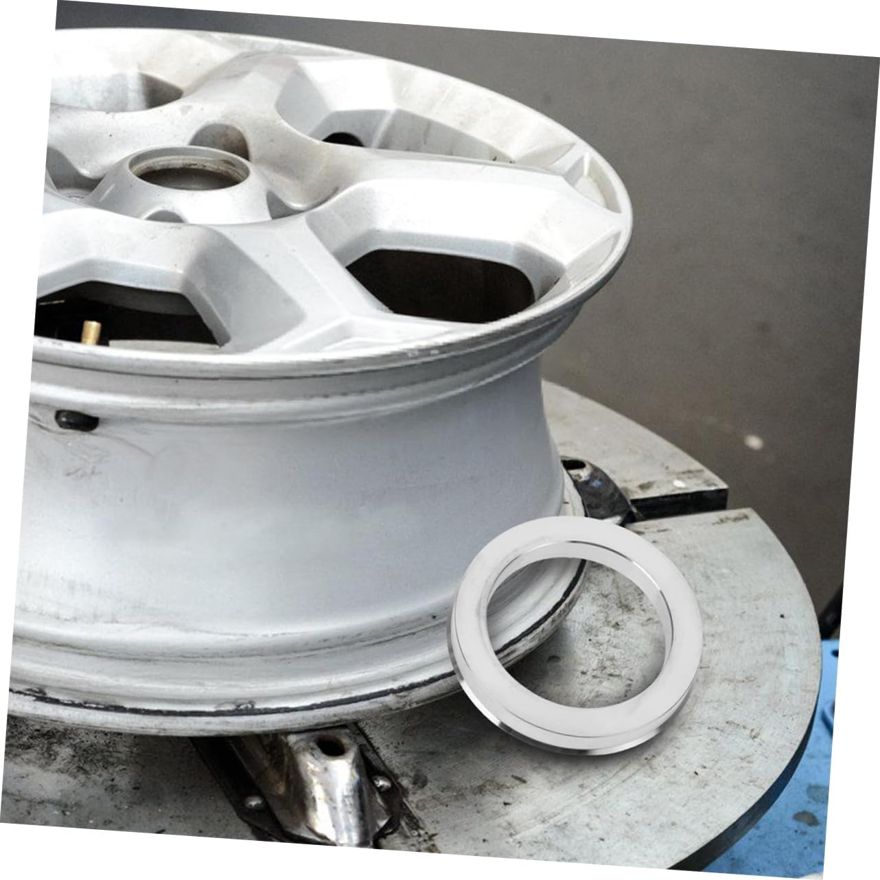 4PCS Aluminium Hub Centric Rings 56.1 to 54.1 Alloy Wheel Hub Spacers For-Road Vehicles Automotive Wheel Accessories image number 4