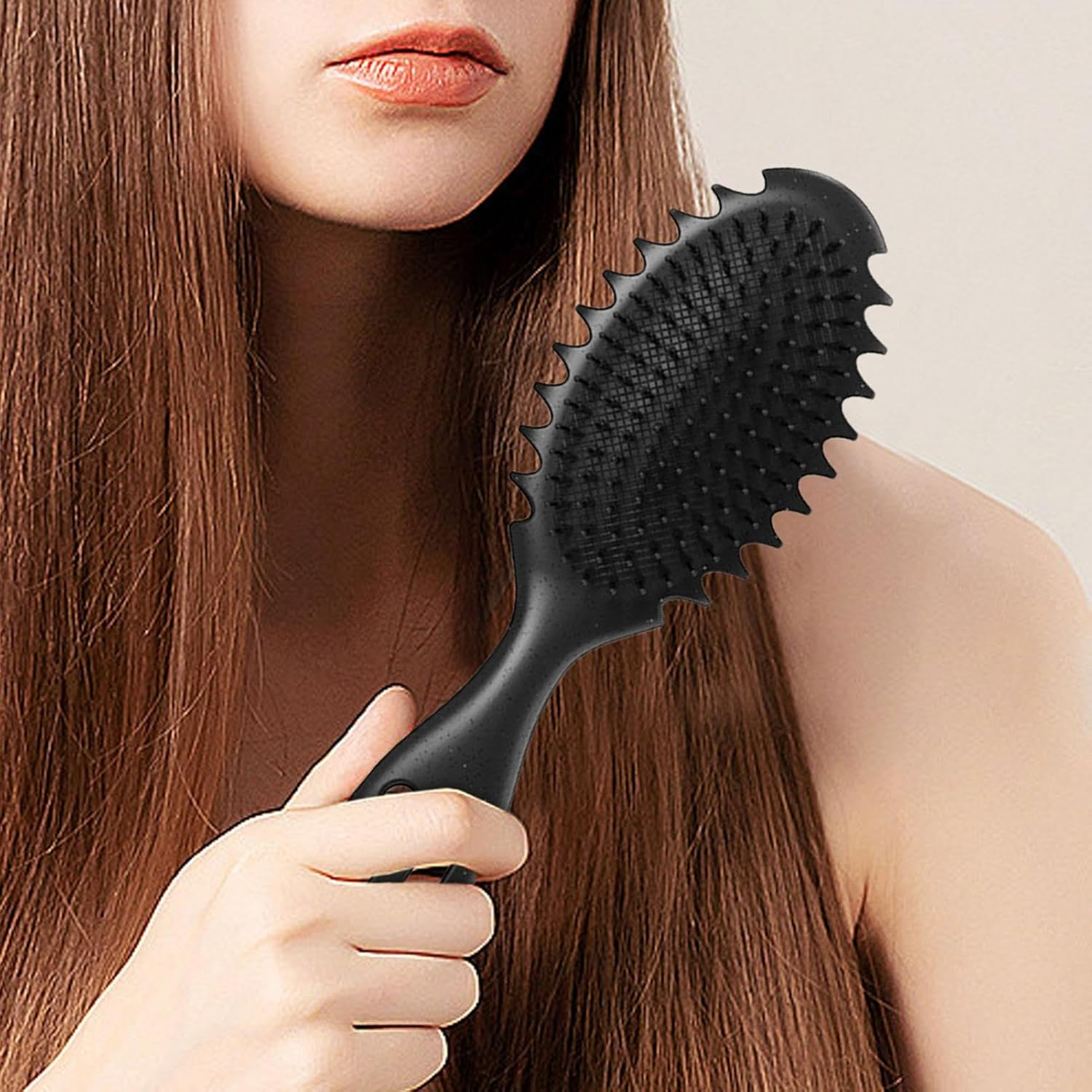 Kezvmhy Curl Brush, Curl Defining Brush, Bounce Curl Comb, Anti-Slip Boar Bristle Hair Brush Bounce Styling Brush Curly Hair Tangle Remover Brush Shaping Curl for Women image number 5